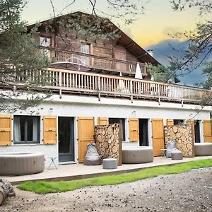 Le Passe Montagne Bed & Breakfast